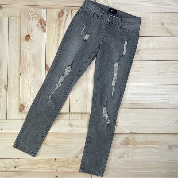 Levi’s 603 Vintage 90’s Dead Stock Jeans - Picture 2 of 11